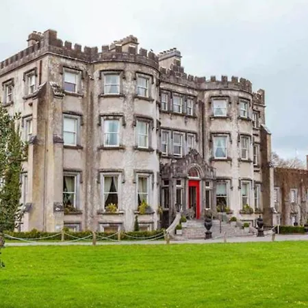 Ballyseede Castle טראלי