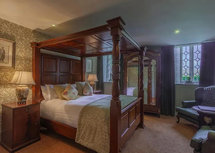 מלון Ballyseede Castle 4*