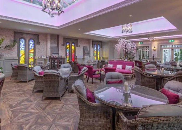 伯里赛利的城堡酒店 特拉利